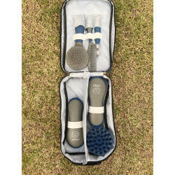 Estuche de Cepillos para Caballo Oster Equine Series