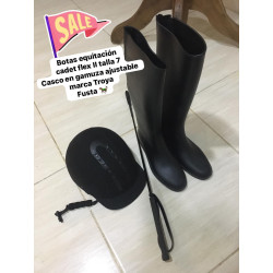Botas, casco y fusta